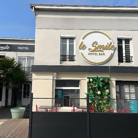 Hotel Le Smile Saint-Vincent-Sterlanges Eksteriør billede