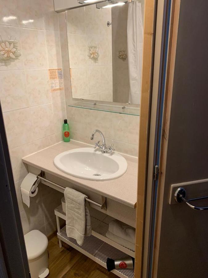 Hotel Le Smile Saint-Vincent-Sterlanges Eksteriør billede